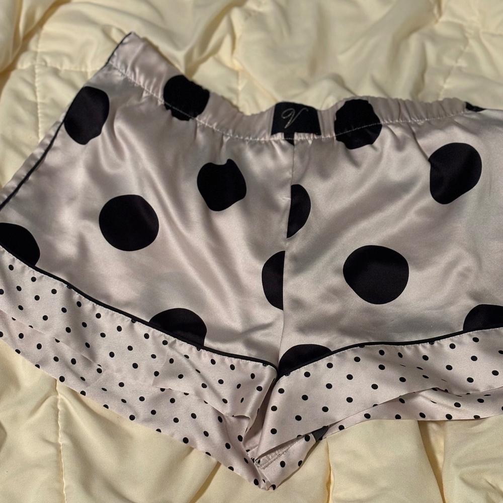 Victorias Secret Satin Sleep Shorts Size Medium